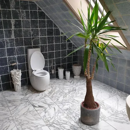 Landlust アパート プルムレンド